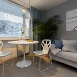 Bielany 3 Min From Metro With 5-meals Per Day Diet Catering, Air Conditioning And Free Parking * ワルシャワ