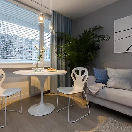 Bielany 3 Min From Metro With 5-meals Per Day Diet Catering, Air Conditioning And Free Parking * Варшава