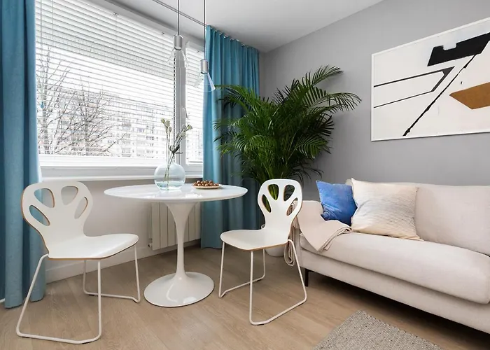 شقة Bielany 3 Min From Metro With 5-meals Per Day Diet Catering, Air Conditioning And Free Parking