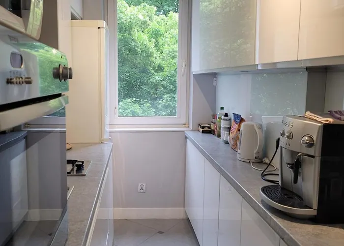 شقة Bielany 3 Min From Metro With 5-meals Per Day Diet Catering, Air Conditioning And Free Parking وارسو