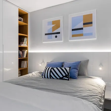 Bielany 3 Min From Metro With 5-meals Per Day Diet Catering, Air Conditioning And Free Parking *